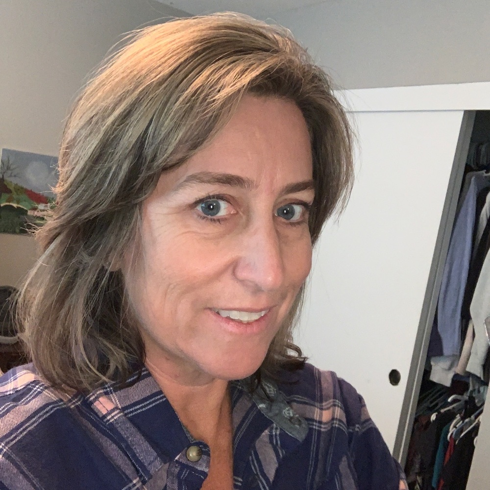 Meet your Posher, Lisa